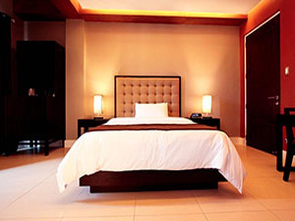 Camaya Coast Hotel Mariveles Exterior photo